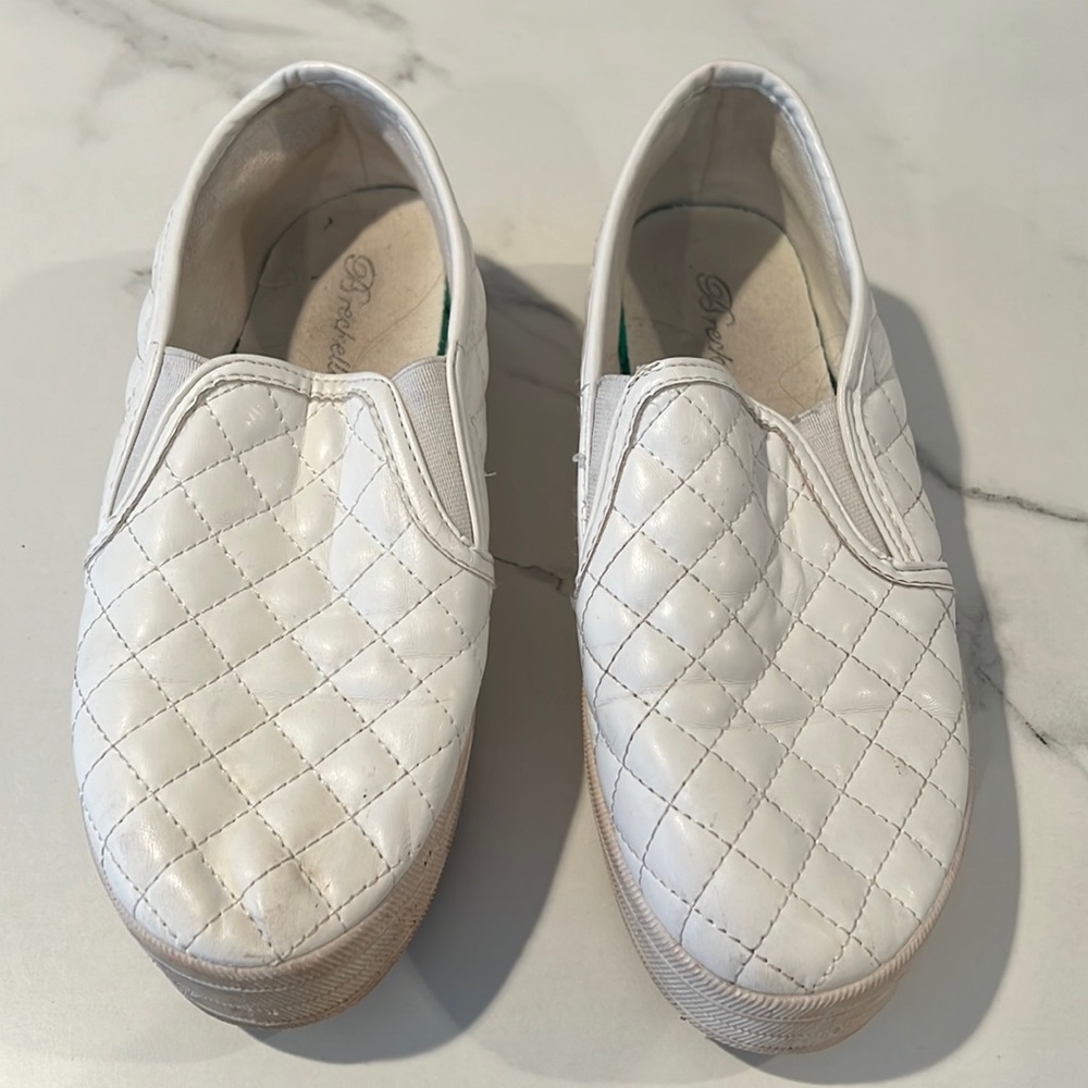 Breckelles slip on white Sneakers size 6.5.